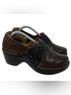 Ariat Tambour Brown Clogs Distress